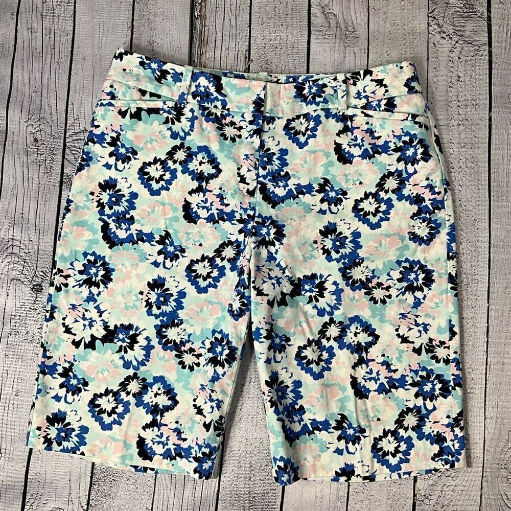 TALBOTS Bermuda Length Floral Shorts